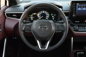 TOYOTA COROLLA CROSS HYBRID