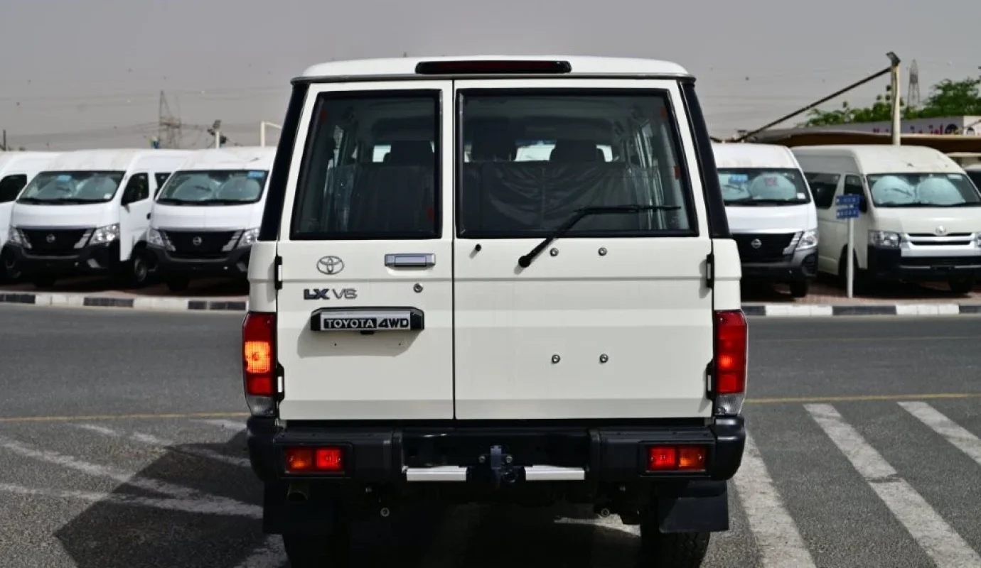 2026 TOYOTA LAND CRUISER 76 V6 4.0L 5-SEATER AUTOMATIC