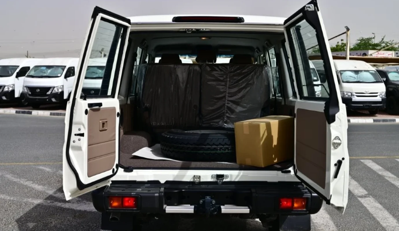 2026 TOYOTA LAND CRUISER 76 V6 4.0L 5-SEATER AUTOMATIC