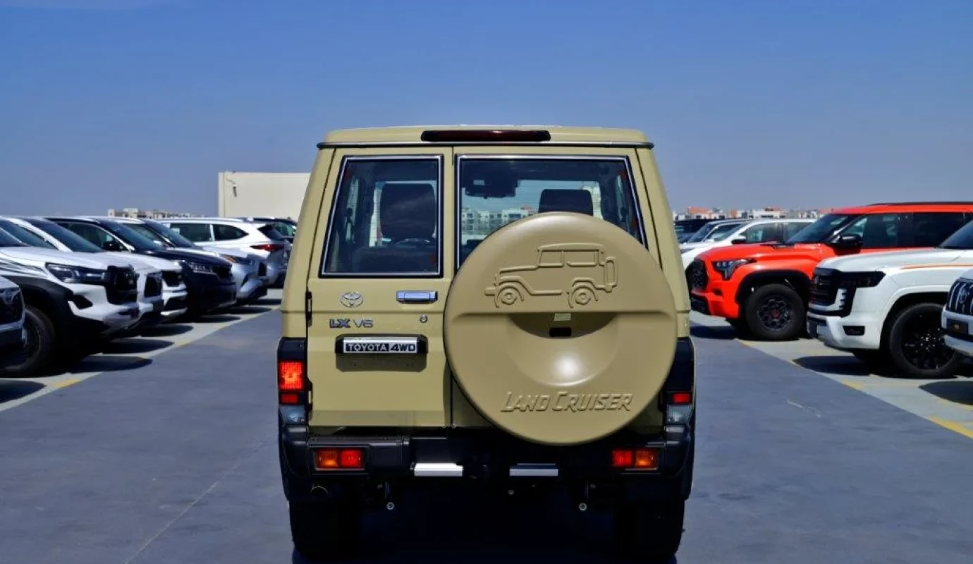 2024 TOYOTA LAND CRUISER 71 HARDTOP SDLX V6 4.0L PETROL AT