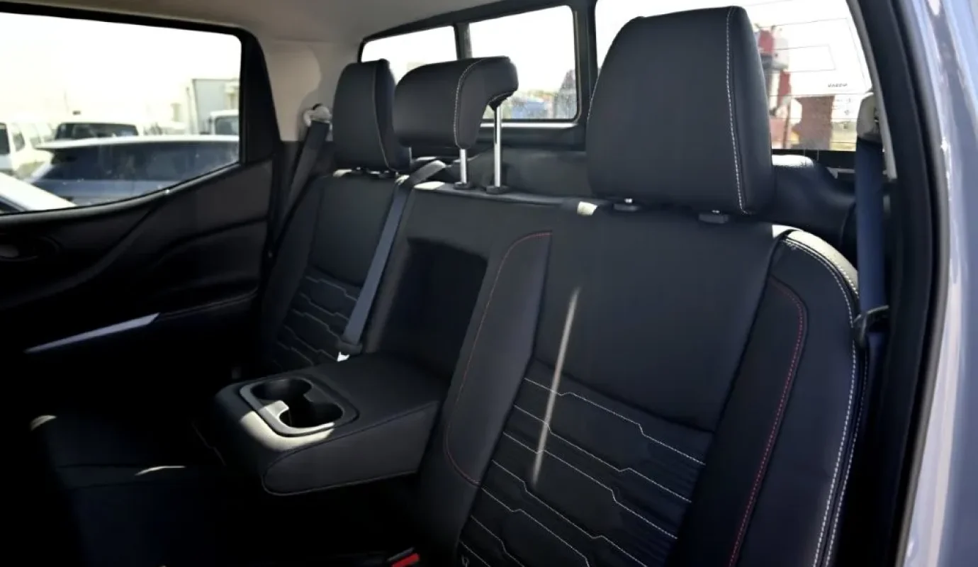 2025 NISSAN NAVARA DOUBLE CABIN PICKUP PRO 2.5L DIESEL 4WD AT