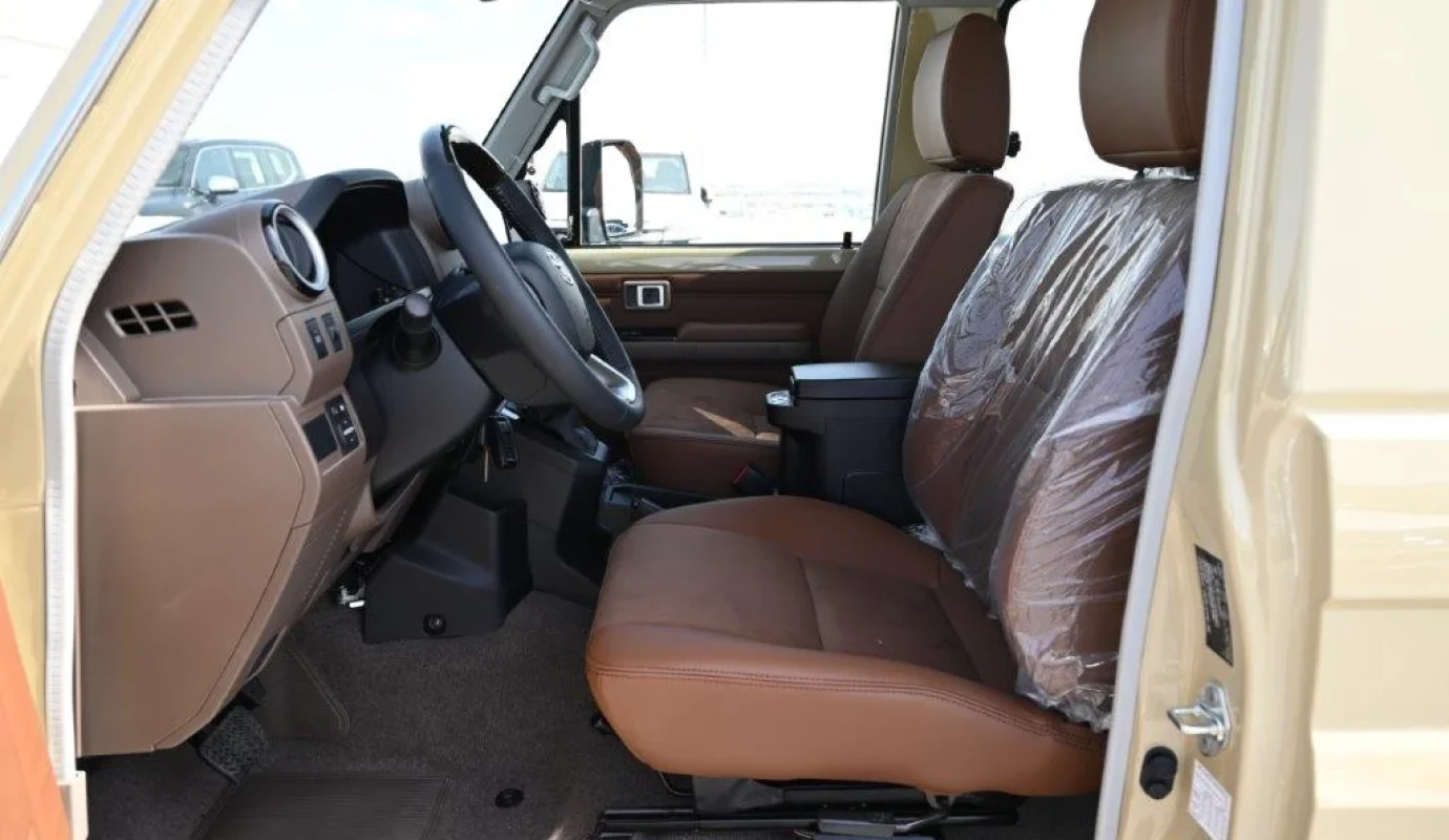 2024 TOYOTA LAND CRUISER 71 HARDTOP SDLX V6 4.0L PETROL AT