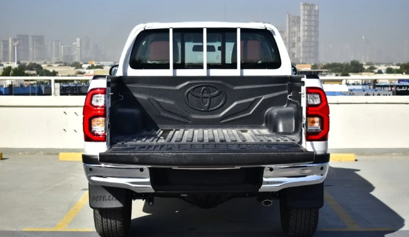 2026 TOYOTA HILUX DOUBLE CAB PICKUP VX V6 4.0L PETROL 4WD 5-SEATER AT