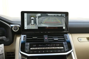 Toyota Land Cruiser 300 display