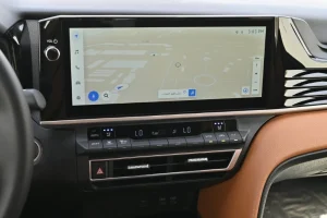 Toyota Camry Hybrid Lumiere showing screen