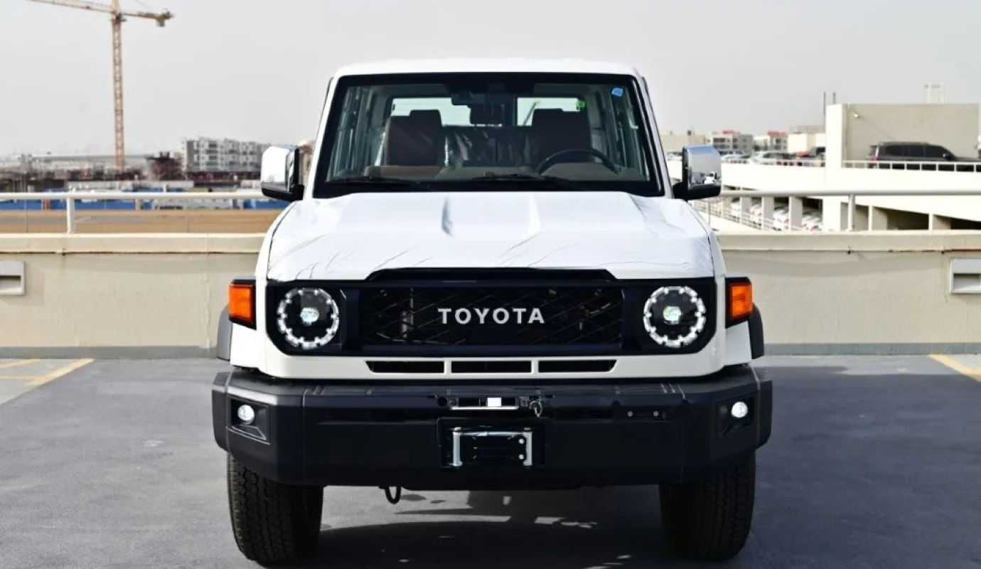 2026 TOYOTA LAND CRUISER 76 HARDTOP S-DLX V6 4.0L PETROL 4WD 5-SEATER AT