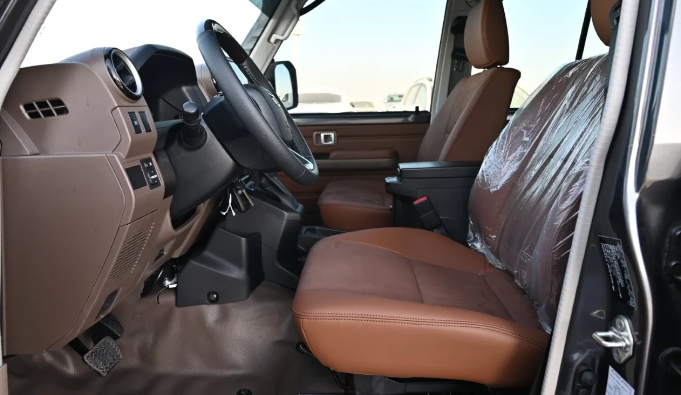 2026 TOYOTA LAND CRUISER 79 DOUBLE CAB PICKUP LIMITED V6 4.0L PETROL 4WD 5-SEATER AT