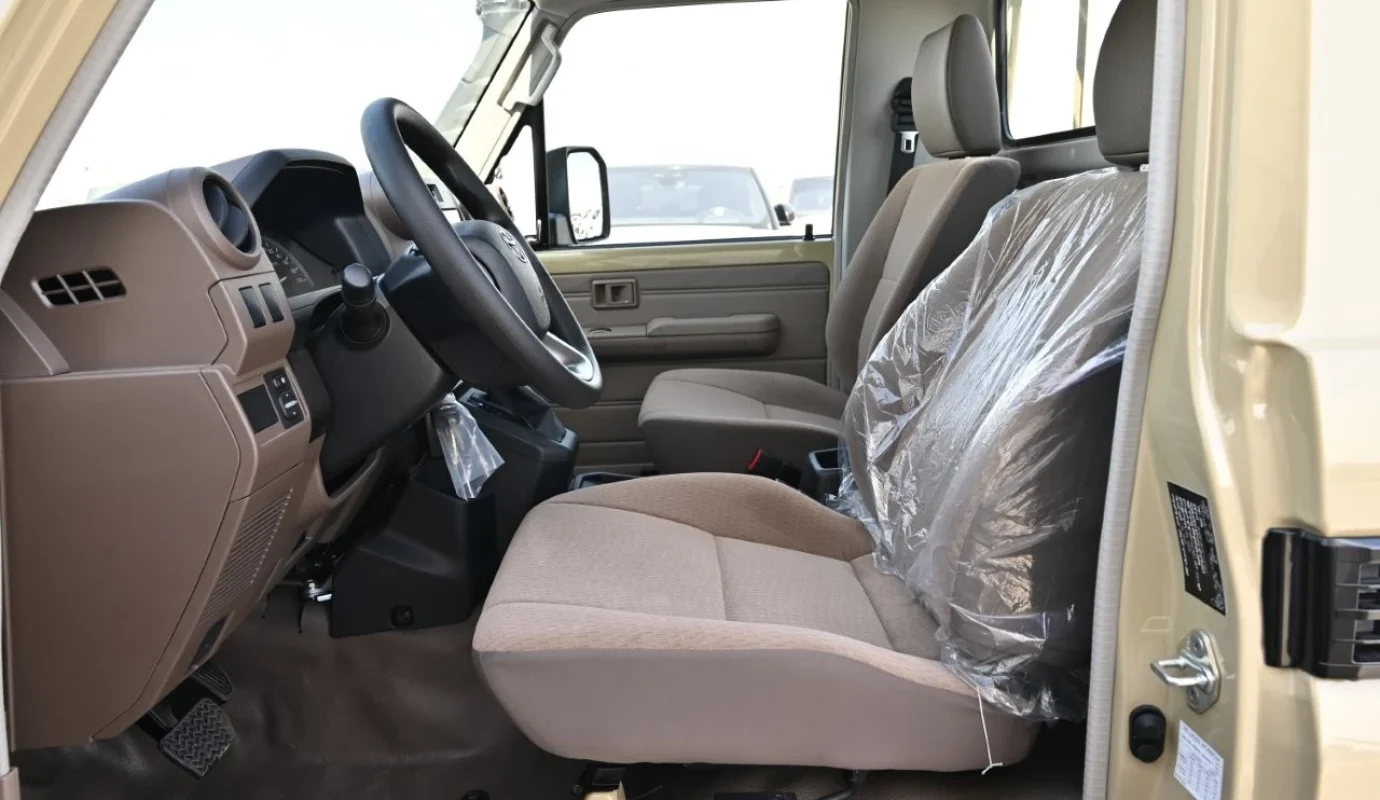 2026 TOYOTA LAND CRUISER 79 SINGLE CAB PICKUP STD-E1 V6 4.0L PETROL 4WD 2-SEATER AT