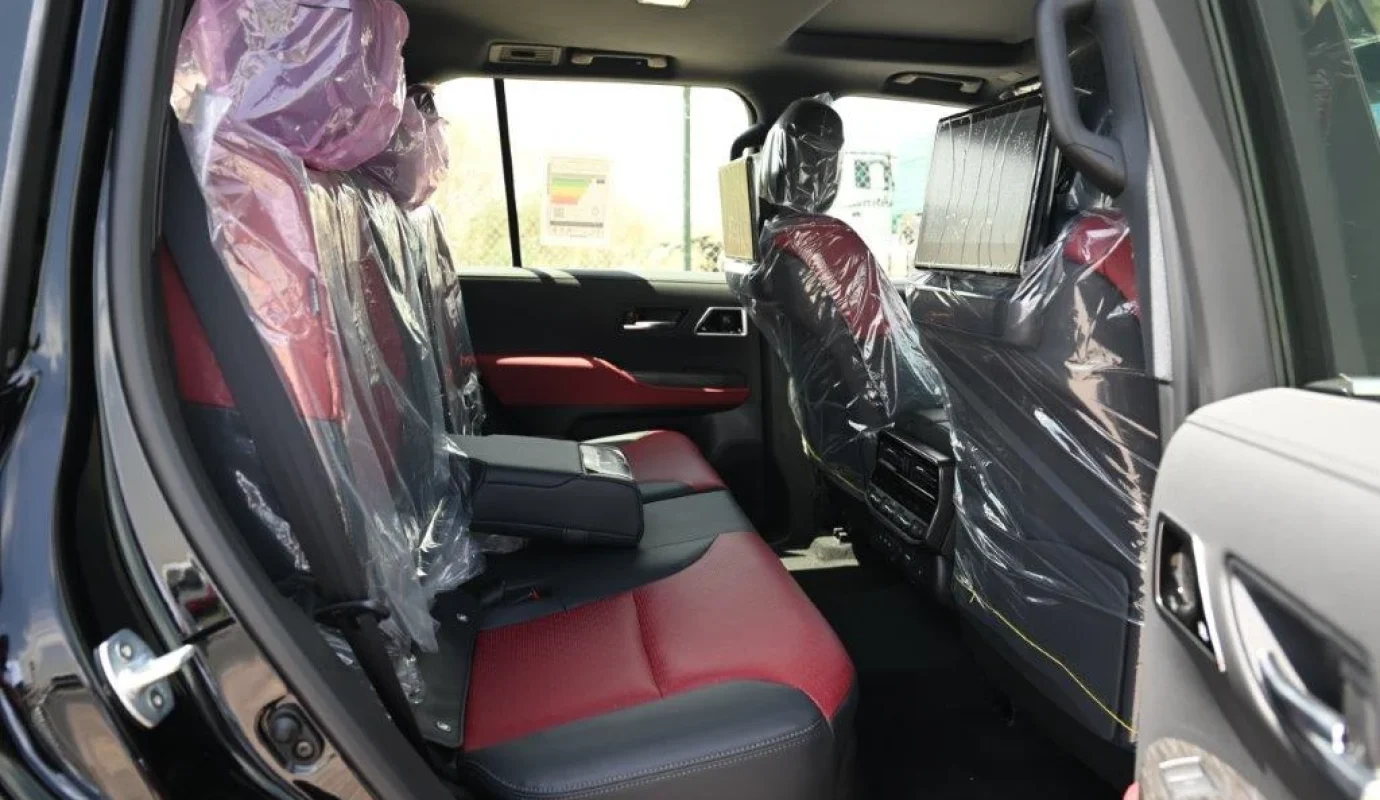 2025 TOYOTA LAND CRUISER VXR V6 3.3L TWIN TURBO DIESEL 7 SEAT AT