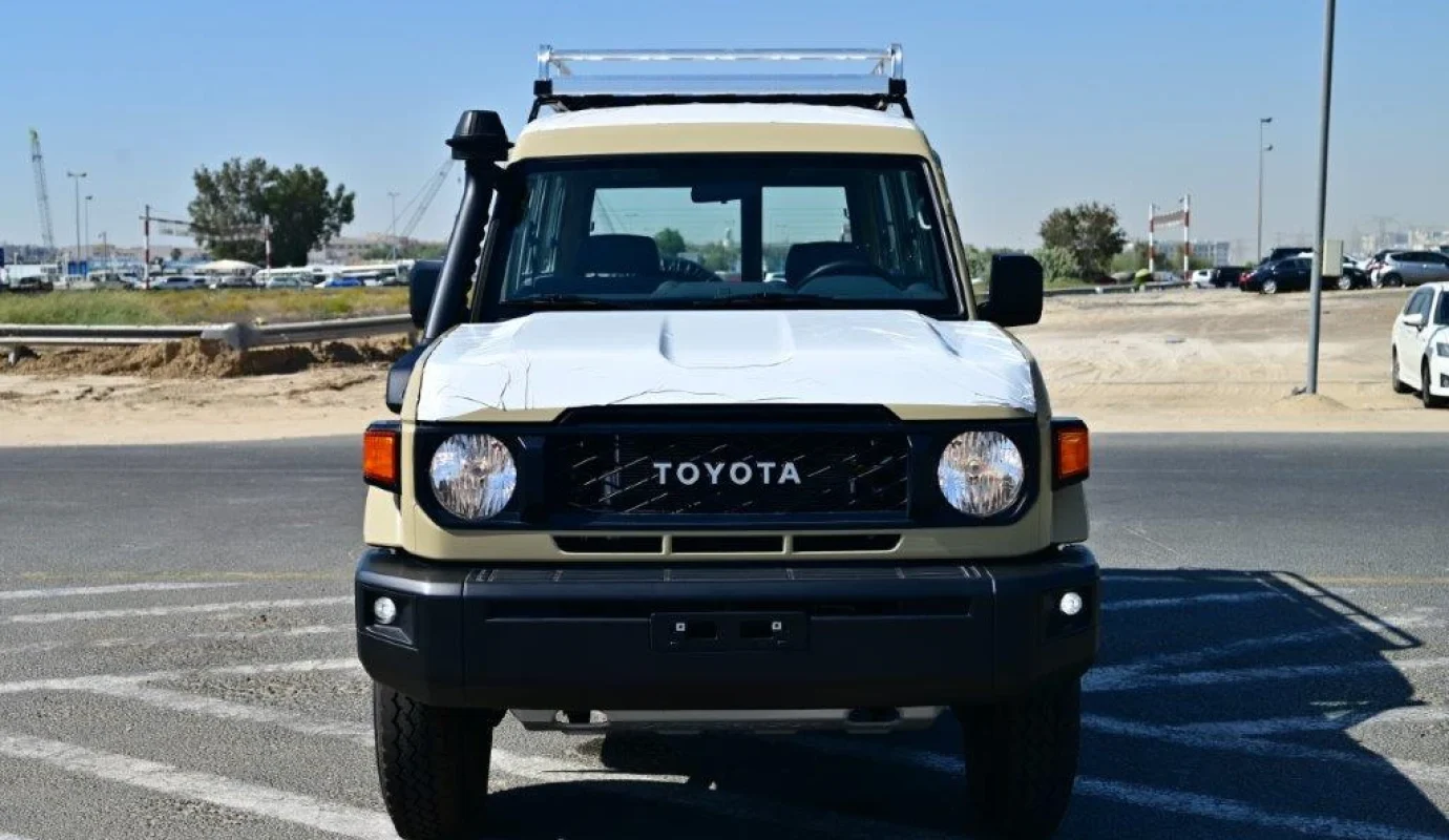 2026 TOYOTA LAND CRUISER 78 HARDTOP V6 4.0L PETROL 4WD 8-SEATER AT