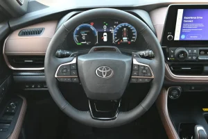 Toyota Grand Highlander premium leather dashboard