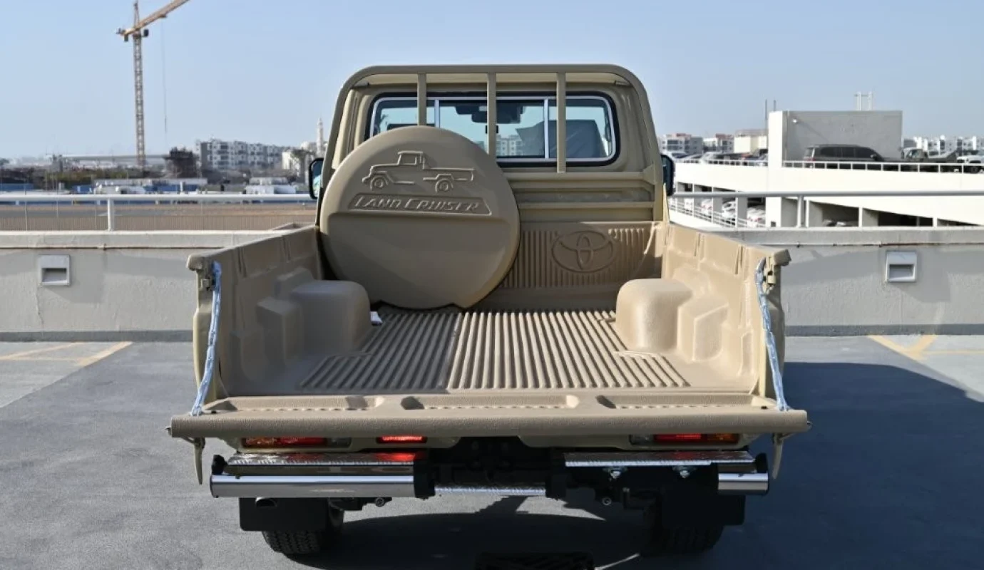 2026 TOYOTA LAND CRUISER 79 SINGLE CAB PICKUP S-DLX 2.8L DIESEL 4WD AT
