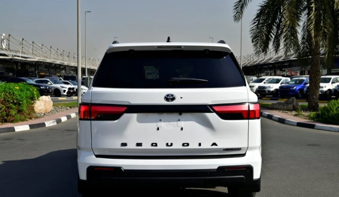 2025 TOYOTA SEQUOIA TRD OFFROAD HYBRID V6 3.4L 4WD 8 SEAT AT