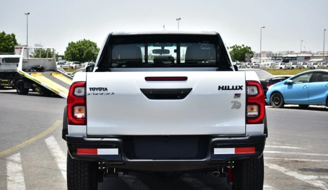 2025 TOYOTA HILUX DOUBLE CAB PICKUP GRS V6 4.0L 4WD AT