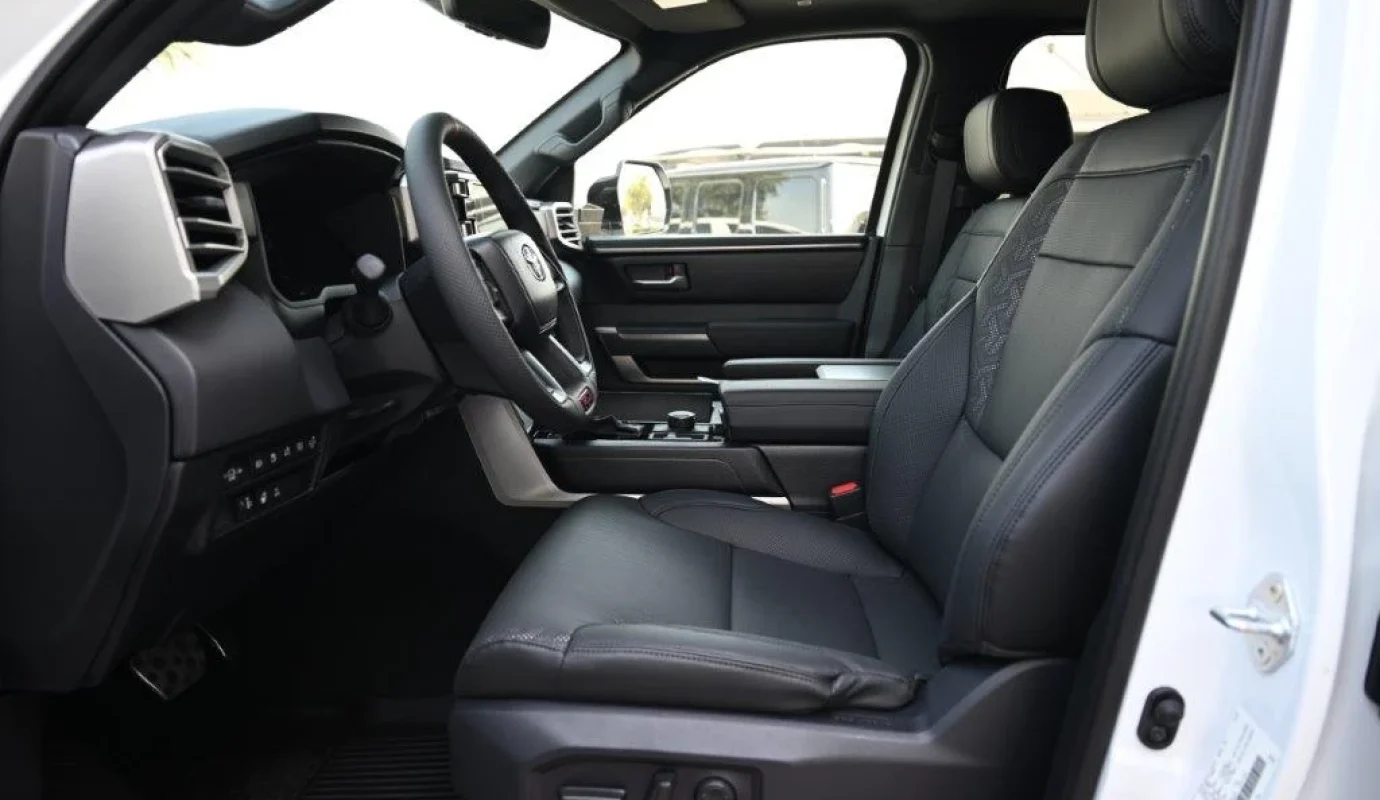 2025 TOYOTA SEQUOIA TRD OFFROAD HYBRID V6 3.4L 4WD 8 SEAT AT